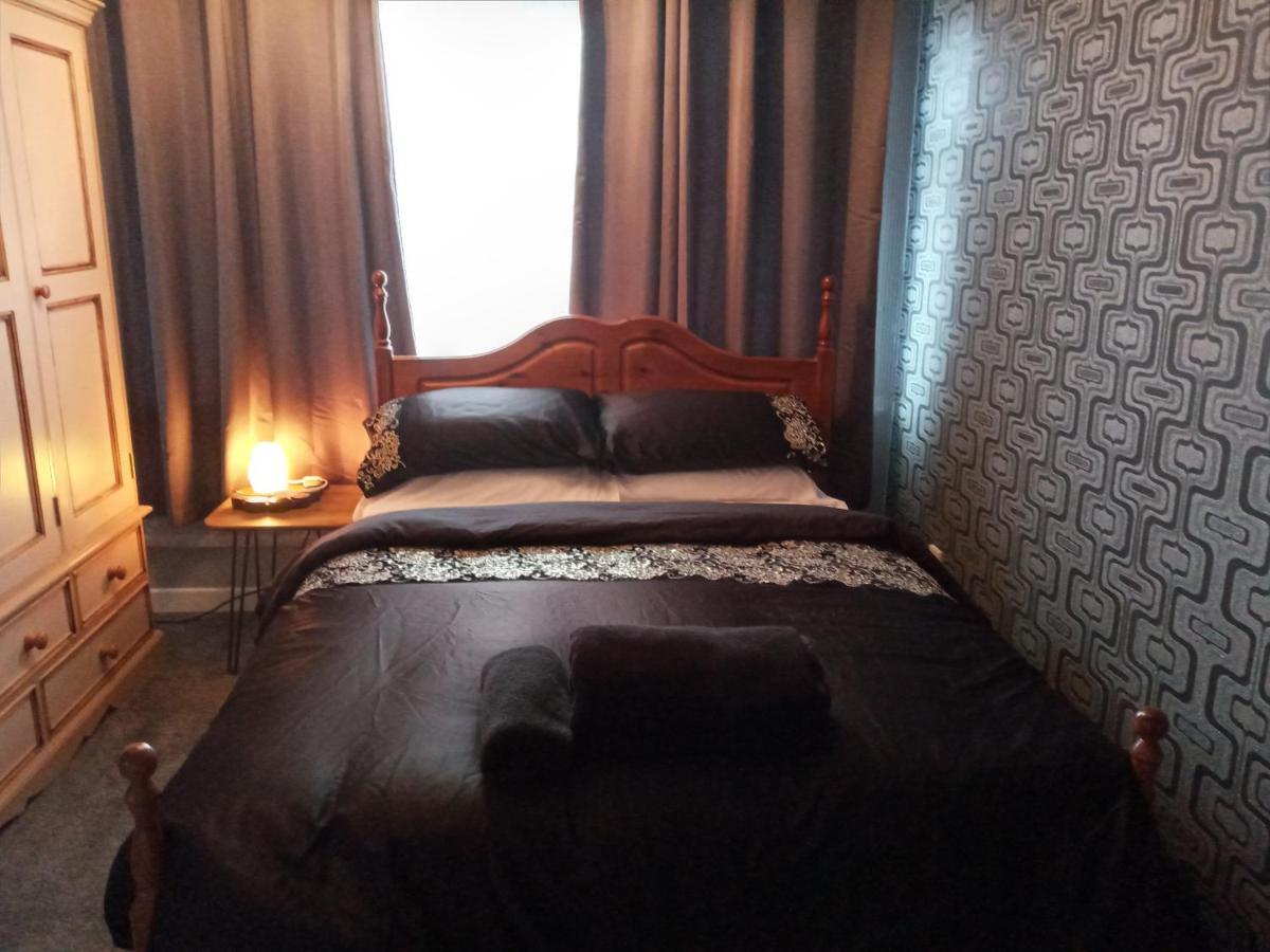 Summerhill, Wrexham - Key Worker Friendly Ngoại thất bức ảnh