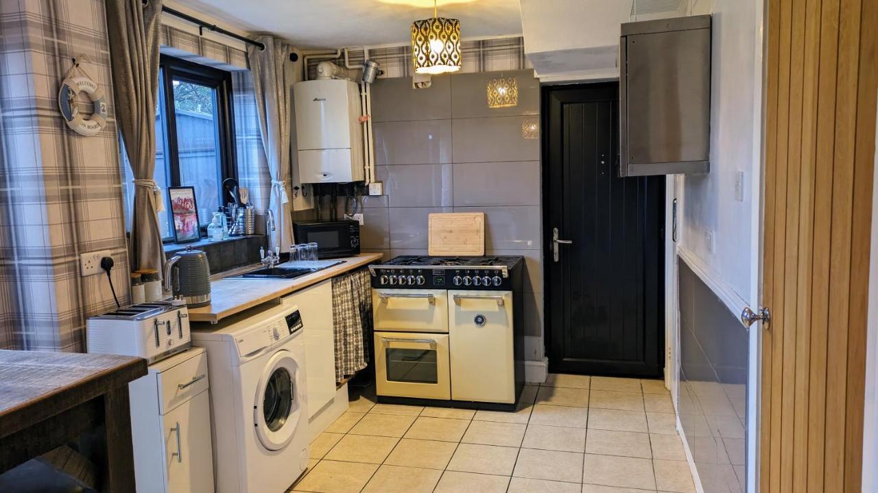 Summerhill, Wrexham - Key Worker Friendly Ngoại thất bức ảnh