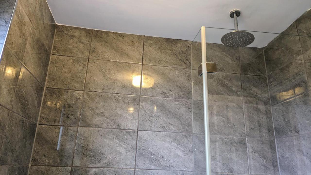 Summerhill, Wrexham - Key Worker Friendly Ngoại thất bức ảnh